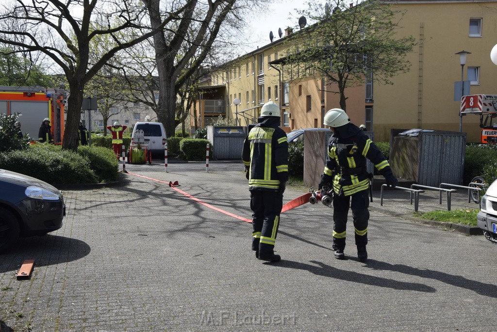 Feuer 1 Koeln Vingst Ansbacherstr P17.JPG - Miklos Laubert